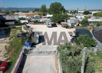 Edificio all\'aperto - Shed Via Dei Vetturali
2, Assisi - photo 4