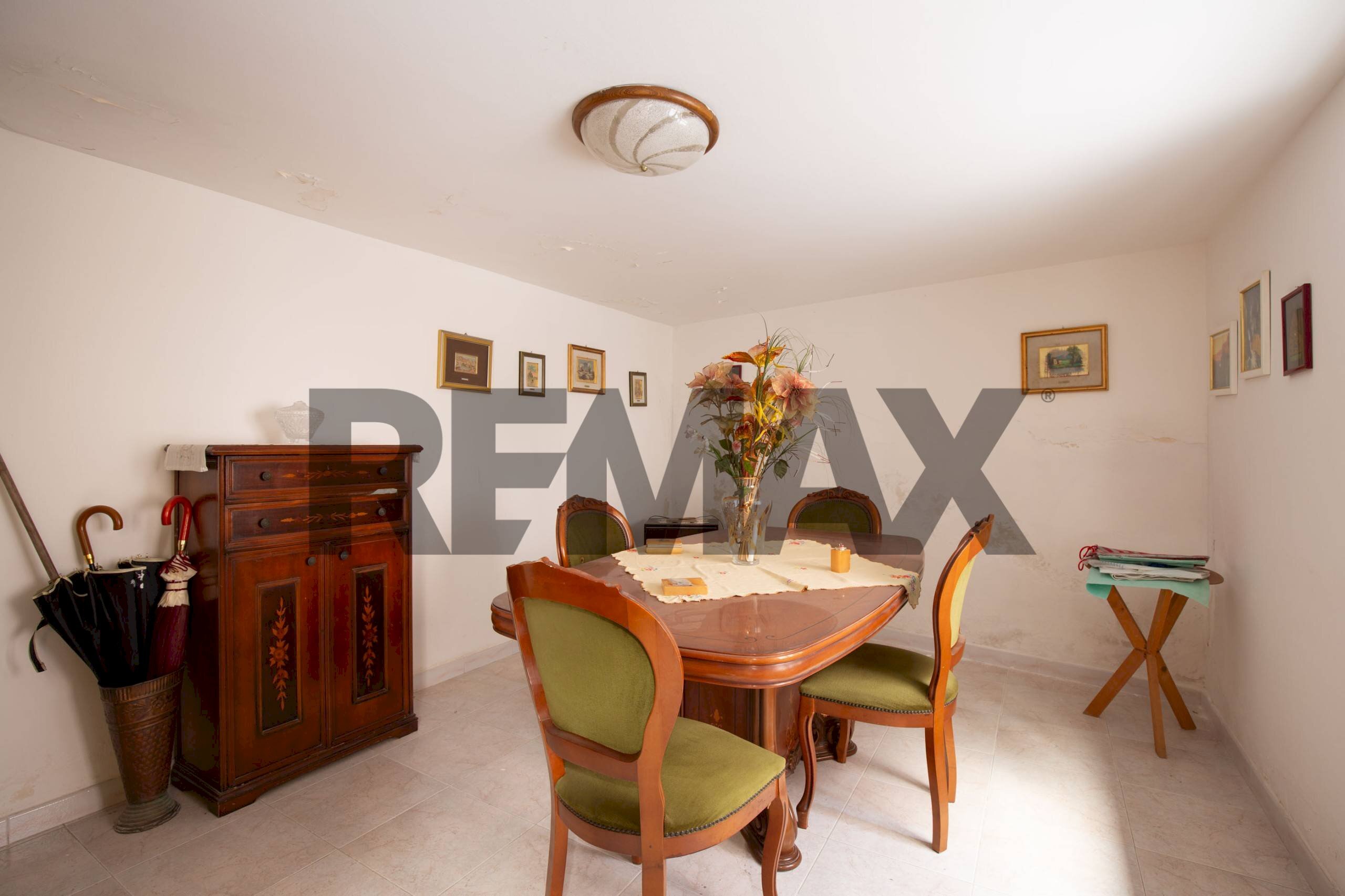 Sala da pranzo - Independent house via Risorgimento
 
3-5, Melilli - photo 1
