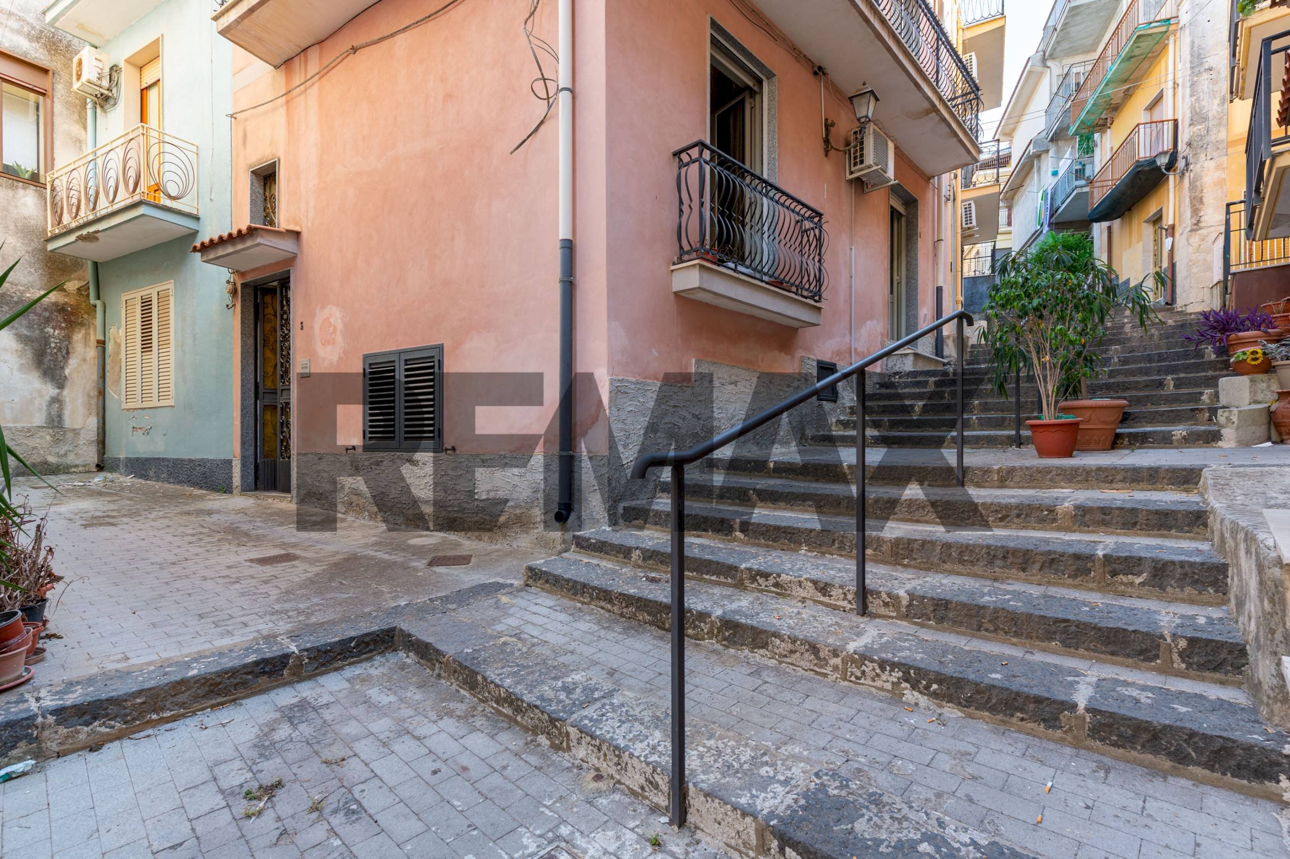 Edificio all\'aperto - Independent house via Risorgimento
 
3-5, Melilli - floor plans 1