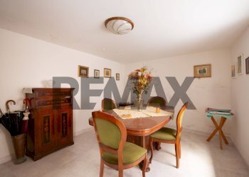 Sala da pranzo - Casa indipendente via Risorgimento
 
3-5, Melilli - foto 1