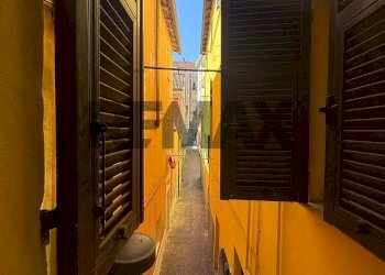 Edificio all\'aperto - Trilocale Via Paolo Pastorino
 
2, Altare - foto 2