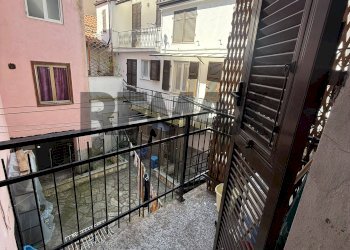Balcone - Trilocale Via Paolo Pastorino
 
2, Altare - foto 19