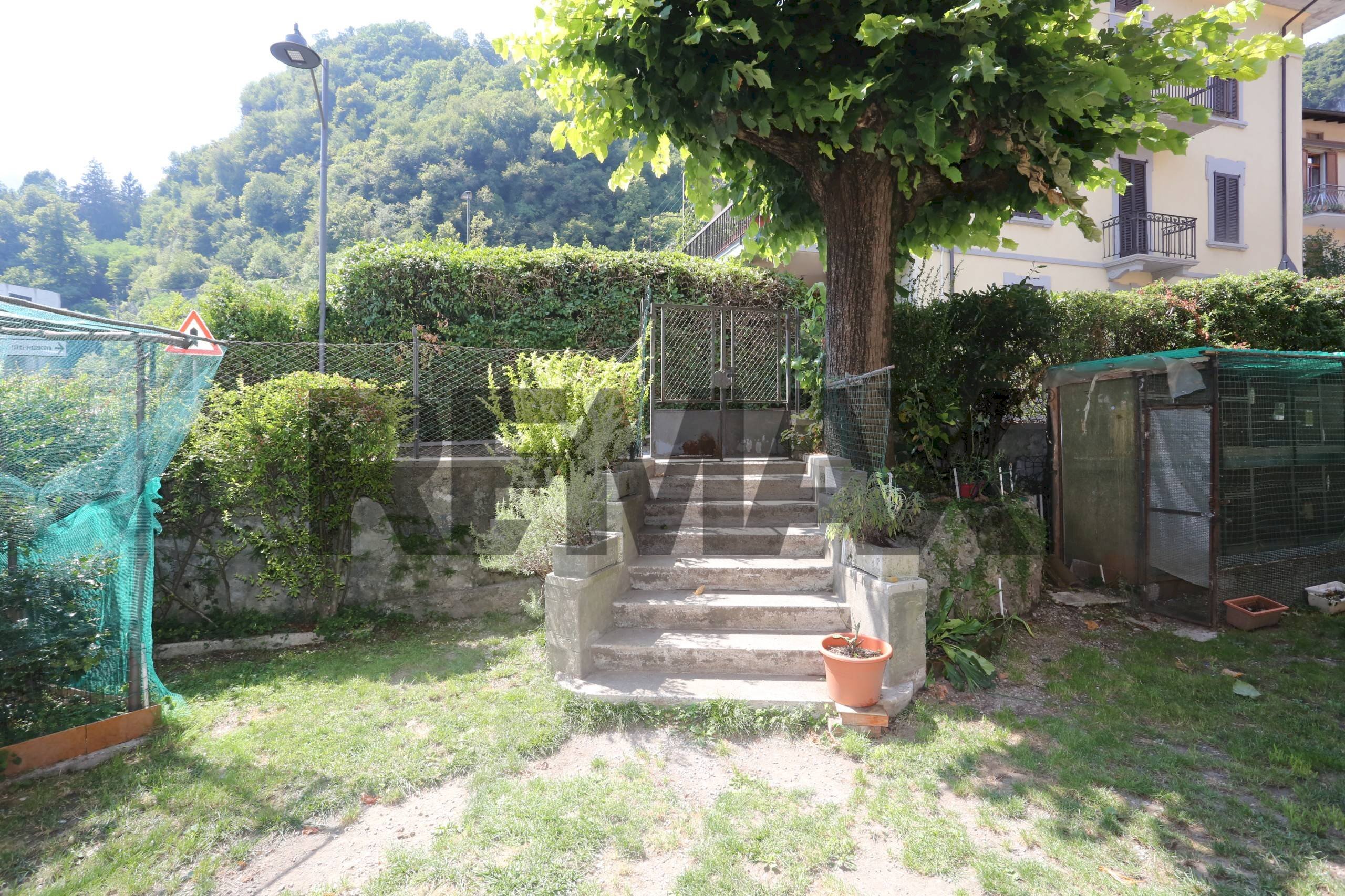 Giardino - Quadrilocale Via Enrico Caffi
 
2, San Pellegrino Terme - foto 1
