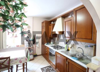 Cucina - Quadrilocale Via Enrico Caffi
 
2, San Pellegrino Terme - foto 9