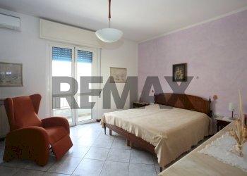 Camera / camera da letto - Quadrilocale Via Giuseppe Garibaldi
 
7/B, Osio Sotto - foto 18