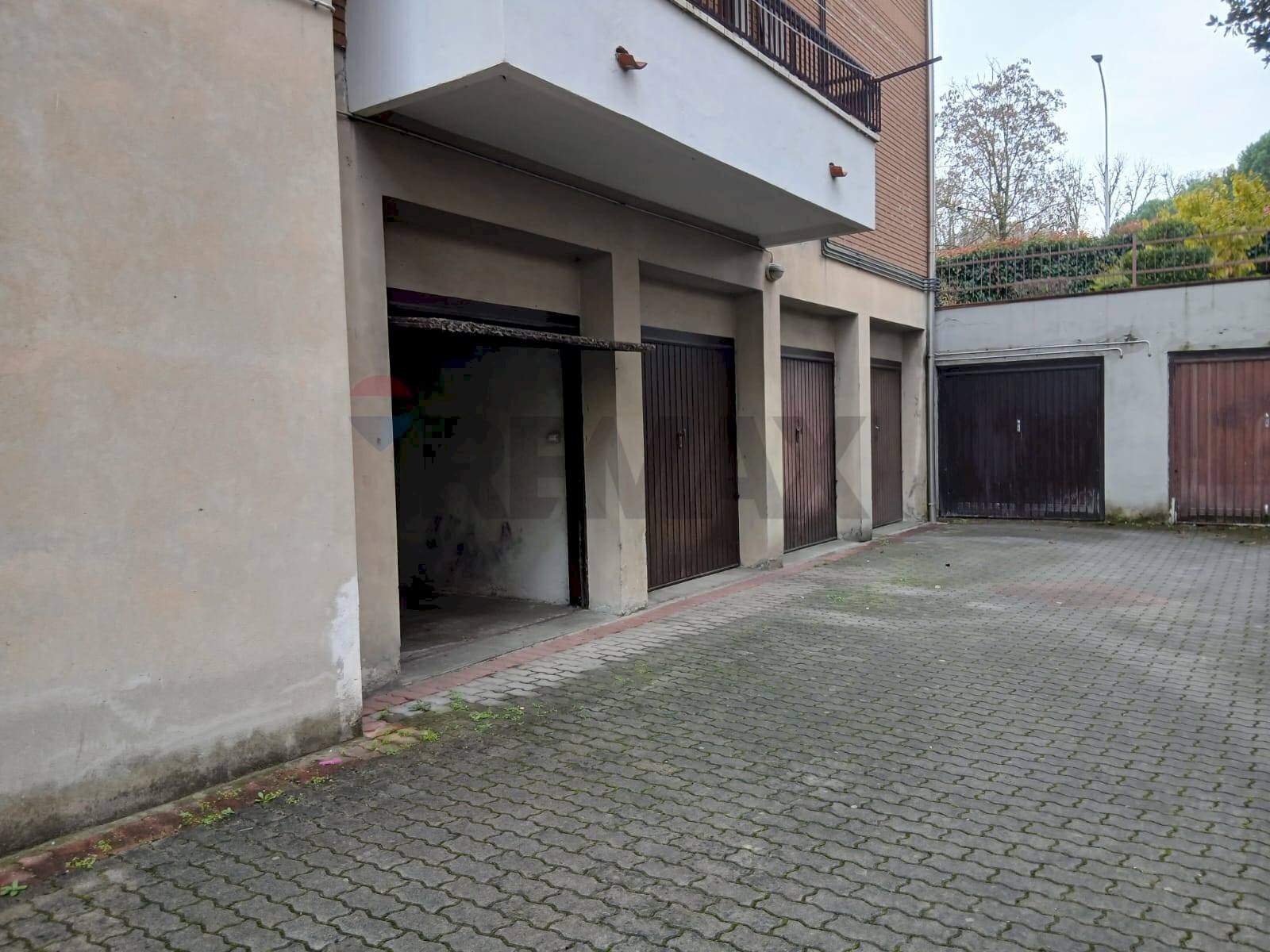Edificio all\'aperto - Box Via Salvo d'acquisto
 
9, Salsomaggiore Terme - photo 1