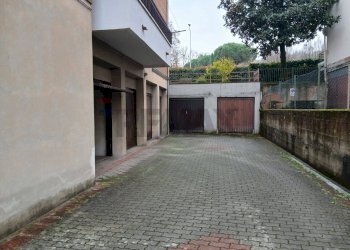 Edificio all\'aperto - Box Via Salvo d'acquisto
 
9, Salsomaggiore Terme - photo 3