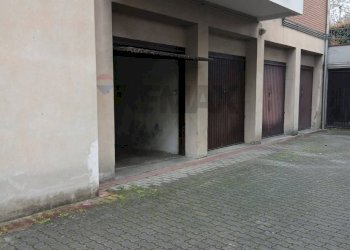 Edificio all\'aperto - Box Via Salvo d'acquisto
 
9, Salsomaggiore Terme - photo 6