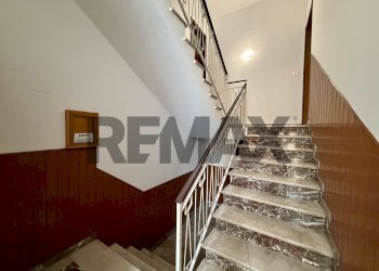 Scale - Apartment Via Ruggero Leoncavallo
 
16, Ragusa - photo 5