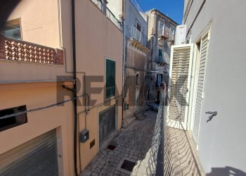 Edificio all\'aperto - Casa indipendente via Borgo Maddalena
 
26, Chiaramonte Gulfi - foto 9