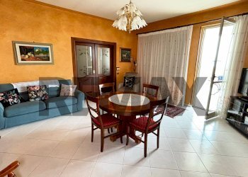 Sala da pranzo - Villa viale michele marciano
 
13, Misilmeri - photo 34