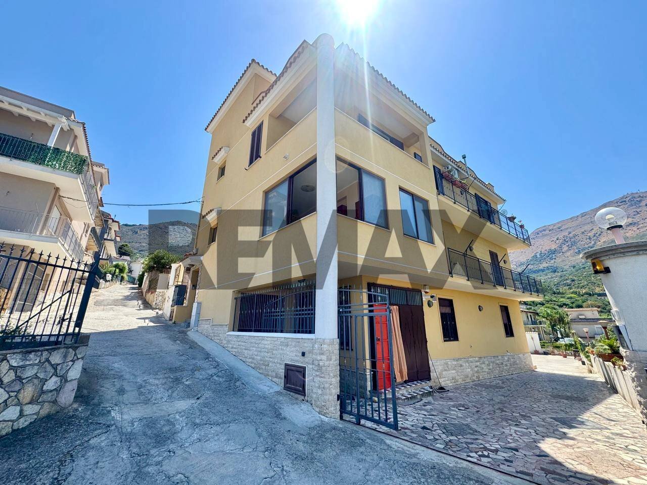 Edificio all\'aperto - Appartamento VIA DOLOMITI
 
21/D, Carini - foto 1