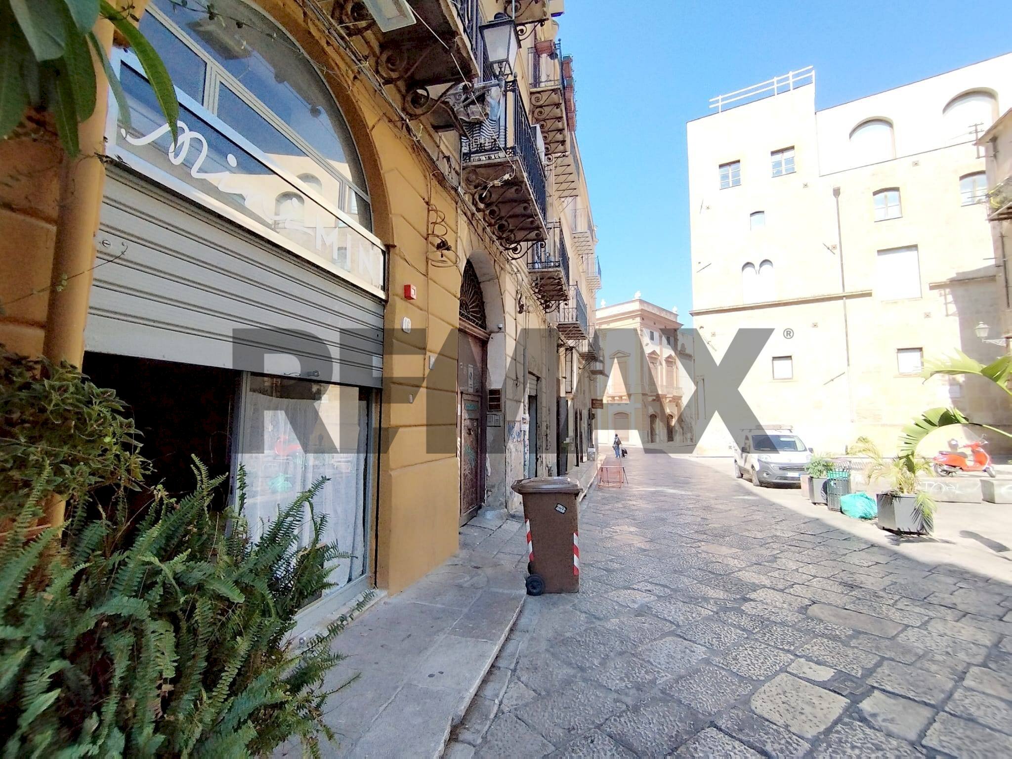 Edificio all\'aperto - Attività Commerciale Piazza Aragona
16, Palermo - foto 3