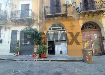 Edificio all\'aperto - Attività Commerciale Piazza Aragona
16, Palermo - foto 2