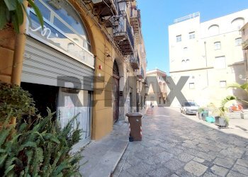 Edificio all\'aperto - Attività Commerciale Piazza Aragona
16, Palermo - foto 3