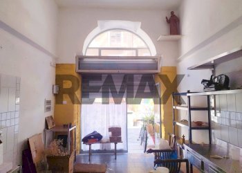 Soggiorno - Attività Commerciale Piazza Aragona
16, Palermo - foto 17
