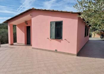 Foto 1 - Villa Via Fanny Roncati Carli, Imperia - photo 1