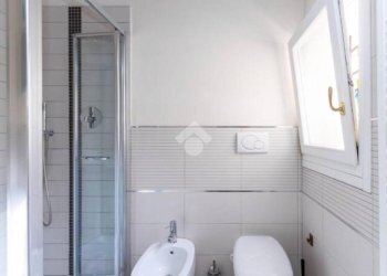 Three-room apartment Via Irnerio, Bologna (neighborhood Centro Storico) - photo 13