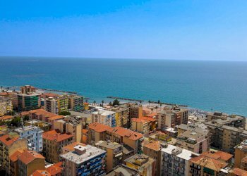 Three-room apartment Passeggiata Cavallotti, Ventimiglia - photo 1