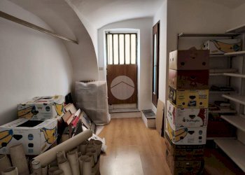 Negozio Via Roma, Trinità - foto 4