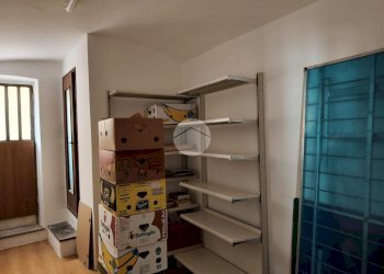 Negozio Via Roma, Trinità - foto 7