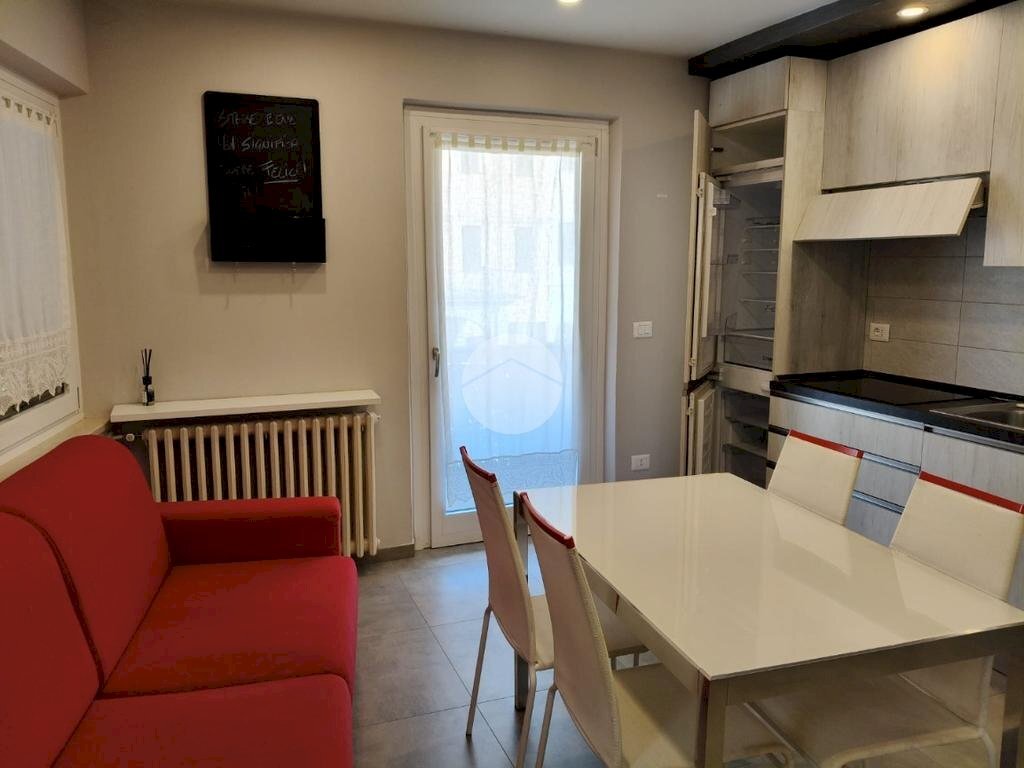 Bilocale Via Guglielmo Marconi, Trinità - foto 3