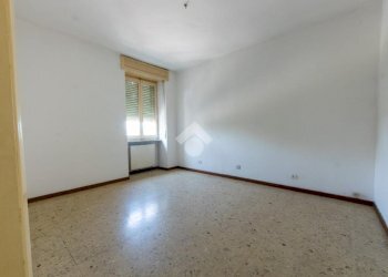 Four-room apartment Via Torino, Casale Monferrato - photo 16