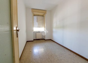Four-room apartment Via Torino, Casale Monferrato - photo 17