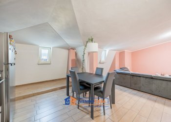 Three-room apartment Pinerolo - photo 3