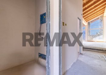 Attic Saint-Christophe, AO, Saint-Christophe - photo 11