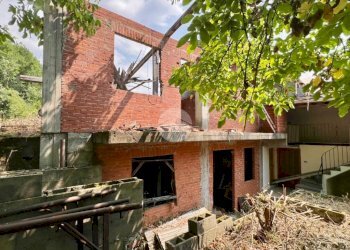 Rustic Frazione villa, Traves - photo 1