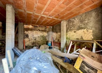 Rustic Frazione villa, Traves - photo 11