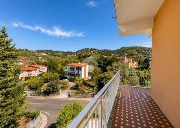 Four-room apartment Via Gozzano, Lerici - photo 1