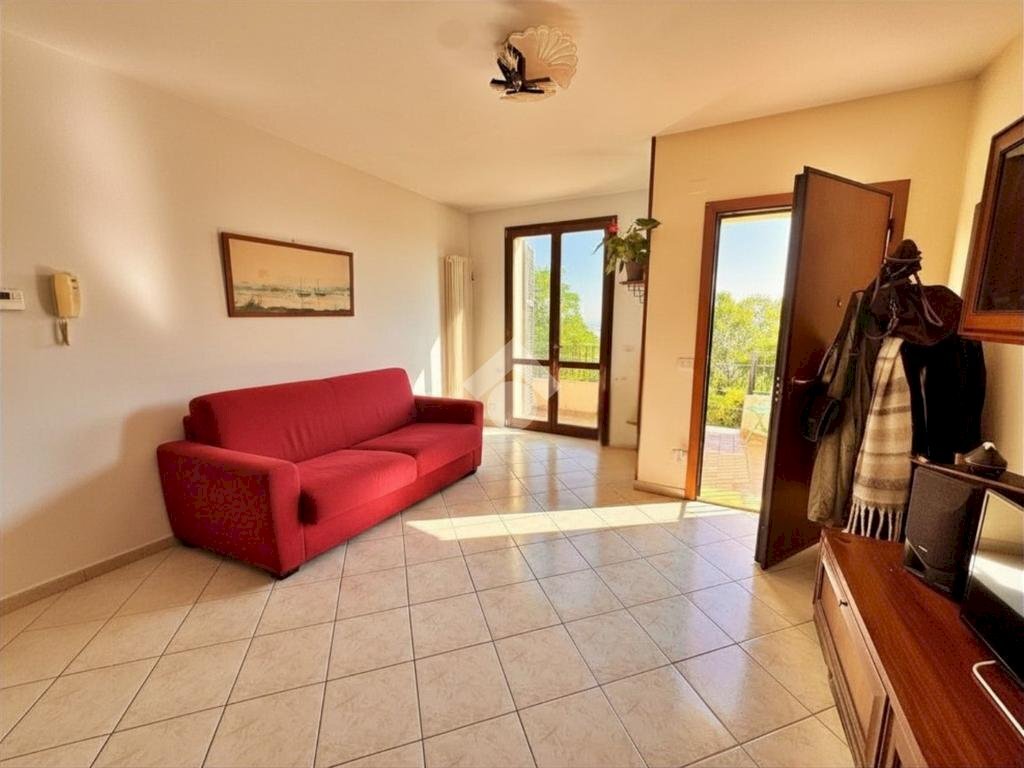 Four-room apartment Via roma, Saludecio - photo 1