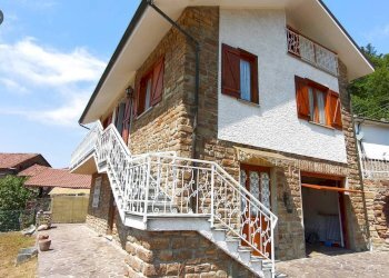 Foto 1 - Villa Via Scarrone
 
22, Serole - foto 1