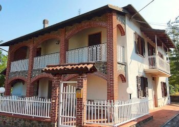 Foto 1 - Casa indipendente Via Cavour
 
13, Pareto - foto 1