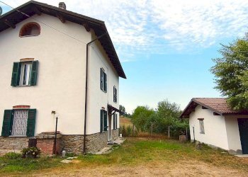 Foto 1 - Casa indipendente Roboaro
 
1, Pareto - foto 1
