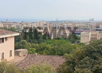 Edificio all\'aperto - Appartamento Via Santa Sofia
 
20, Catania - foto 42
