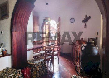 Sala da pranzo - Villa Via Cappuccini
 
1, Savoca - foto 78