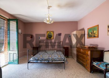 Camera / camera da letto - Casa indipendente Via Bruno Giordano/Via Passopomo
 
30, Zafferana Etnea - foto 6