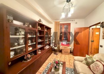 Cantina - Three-room apartment Via Cavour
 
26, Buscemi - photo 1