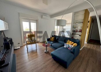 Soggiorno - Three-room apartment via Sgroppillo
 
21, San Gregorio di Catania - photo 1