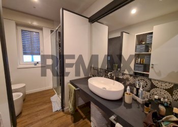 Bagno - Three-room apartment via Sgroppillo
 
21, San Gregorio di Catania - photo 29