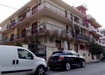 Edificio all\'aperto - Quadrilocale via alcide de gasperi
 
43, San Filippo del Mela - foto 2