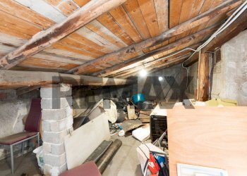 Dispensa di stoccaggio - Casa indipendente Via  Ospedale Vecchio
 
35, Catania - foto 21