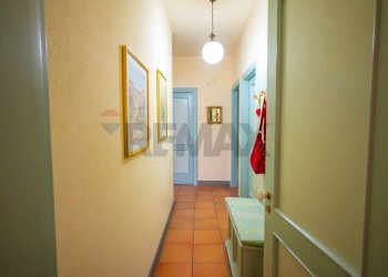Hall / corridoio - Villa pasteria
 
19/E, Calatabiano - photo 66