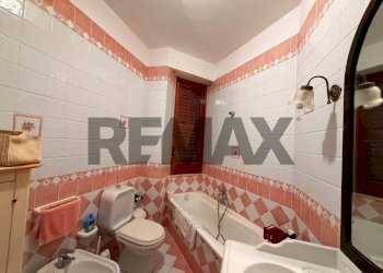 Bagno - Apartment viale annunziata
 
42, Priolo Gargallo - photo 8