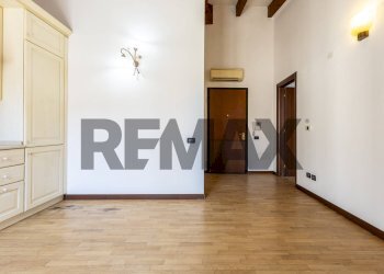 Stanza vuota - Two-room apartment Piazza Cosenza
 
6, Salsomaggiore Terme - photo 5