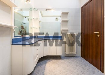 Bagno - Two-room apartment Piazza Cosenza
 
6, Salsomaggiore Terme - photo 14