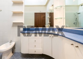 Bagno - Two-room apartment Piazza Cosenza
 
6, Salsomaggiore Terme - photo 16
